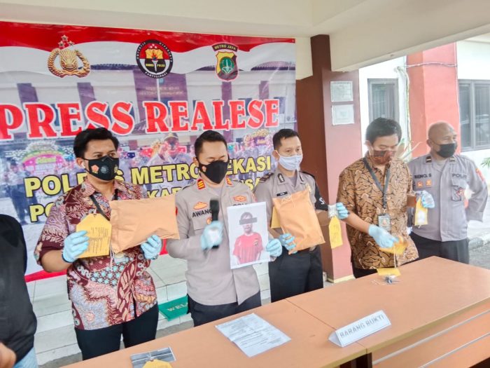 foto: press release yang dilakukan pihak kepolisian