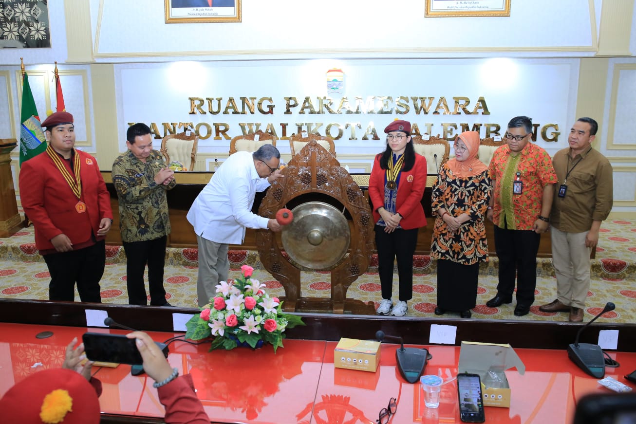 foto: Wamenaker RI membuka langsung Konferensi Studi Regional PMKRI