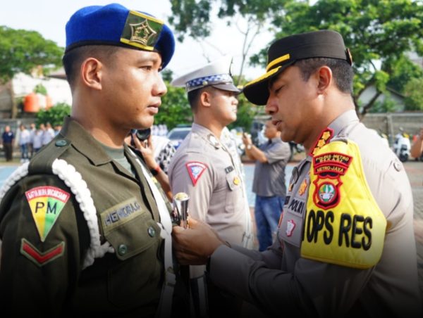 foto: Kapolres Metro Bekasi pimpin apel gelar pasukan