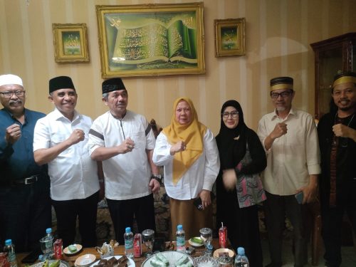 foto: Anwar Hafid dan Reny Lamadjido bersilahturahmi ke KKSS