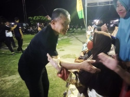 foto: Hadianto Rasyid silaturahmi dengan masyarakat Kayumalue Ngapa